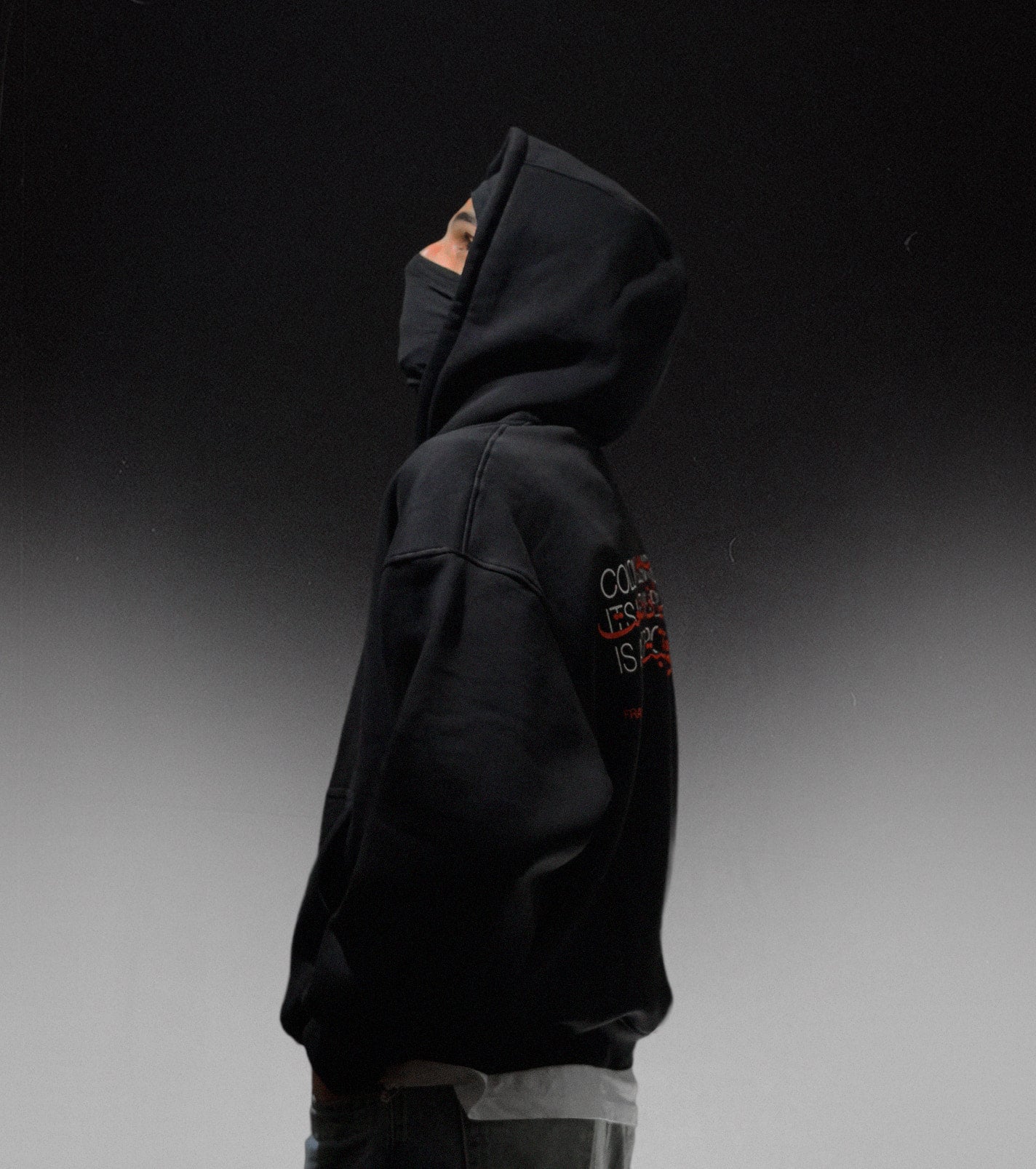 MOQAWMA HOODIE